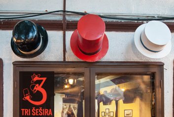 Web design Belgrade | Studio 77 + | Restaurant Three hats